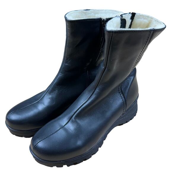 La Canadienne NWOB Aidan Shearling Lined Leather Bootie Black Size 6.5 Side Zip - Picture 6 of 10